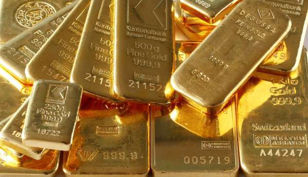 Giá vàng hôm nay 14/6: Thế giới lao dốc, vàng SJC trụ vững ở mốc 67,10 triệu đồng