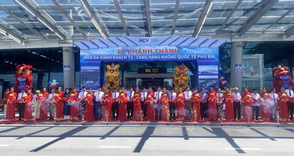 Phó Thủ tướng Trần Lưu Quang dự lễ khánh thành nhà Ga T2 cảng hàng không Phú Bài
