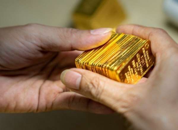 Giá vàng hôm nay 20/6: Phủ sắc đỏ, vàng SJC giảm còn 67,05 triệu đồng