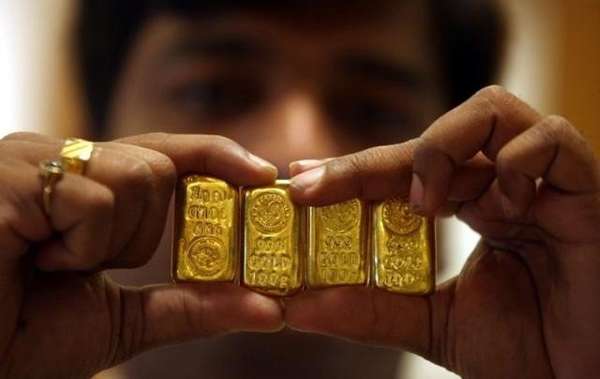 Giá vàng hôm nay 23/6: Thế giới giảm mạnh, vàng SJC tăng nhẹ lên 67,05 triệu đồng