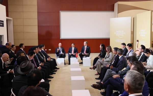 Thủ tướng Chính phủ Phạm Minh Chính dẫn đầu đoàn đại biểu cấp cao Chính phủ Việt Nam tham dự và phát biểu tại Đối thoại chiến lược quốc gia Việt Nam và Diễn đàn kinh tế thế giới (WEF)
