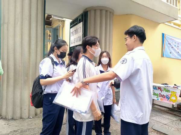TP. Hồ Chí Minh: Kết thúc ngày đầu thi tốt nghiệp THPT có 1 thí sinh được đặc cách