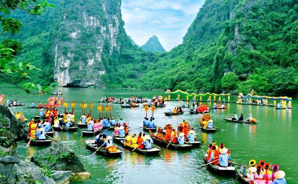 Khách du lịch đến Ninh Bình tăng 8,1% trong 6 tháng đầu năm 2023