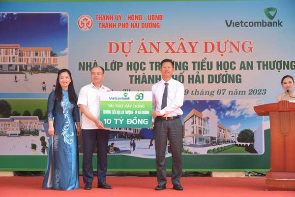 Vietcombank tài trợ 10 tỷ đồng xây trường học tại Hải Dương