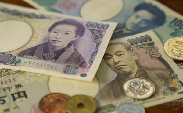 Tỷ giá Yen Nhật hôm nay 31/7/2023: Mức giao dịch đồng Yen ở các ngân hàng tạm thời ổn định