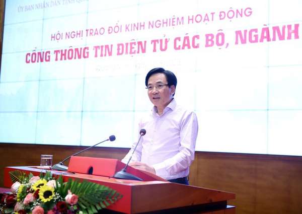 Bộ trưởng, Chủ nhiệm Văn phòng Chính phủ Trần Văn Sơn: Chính phủ rất quan tâm đến hoạt động của các Cổng TTĐT, đây là một nội dung quan trọng xây dựng và thực hiện truyền thông số, hướng đến thực hiện Chính phủ số - Ảnh VGP/Quang Thương