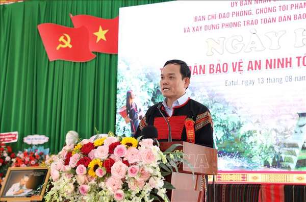 Phó Thủ tướng Trần Lưu Quang dự Ngày hội Toàn dân bảo vệ an ninh Tổ quốc tại Đắk Lắk - Ảnh 1.