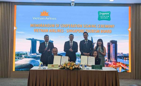 Vietnam Airlines và Tổng cục Du lịch Singapore hợp tác kích cầu du lịch