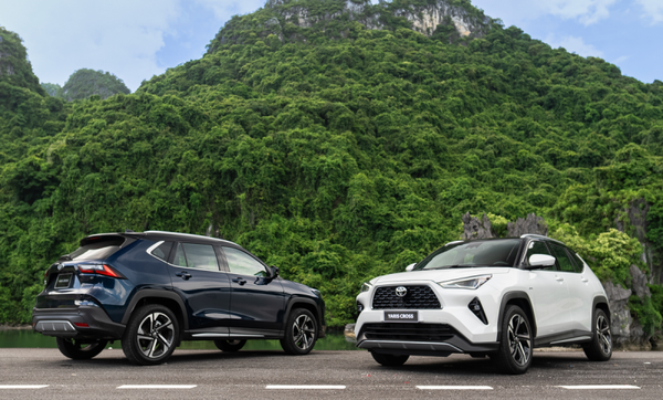 Toyota Việt Nam sắp trình làng mẫu Yaris Cross hoàn toàn mới, có cả bản hybrid