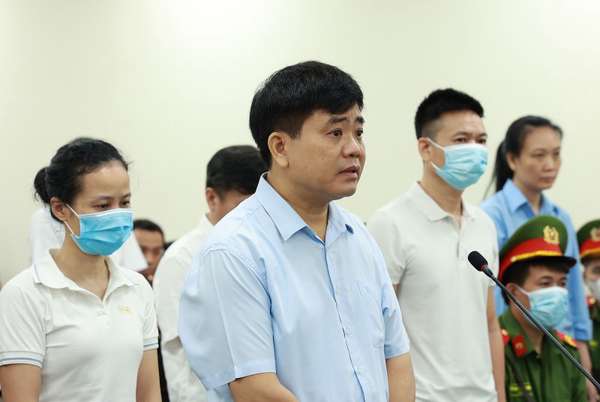 Vụ nâng khống giá cây: Ông Nguyễn Đức Chung bị đề nghị thêm 2-3 năm tù