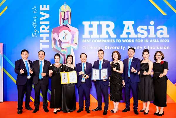 Bảo Việt Nhân thọ lần thứ 5 nhận giải Nơi làm việc tốt nhất châu Á.  Ảnh: Doanh nghiệp cung cấp