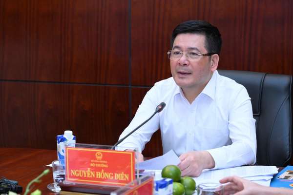 Bộ trưởng Nguyễn Hồng Diên yêu cầu Quản lý thị trường