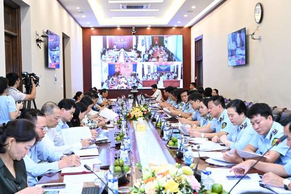 Bộ trưởng Nguyễn Hồng Diên yêu cầu QLTT thực hiện 6 nhiệm vụ để bảo đảm môi trường kinh doanh lành mạnh