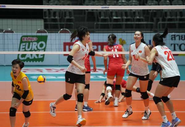 Tuyển bóng chuyền nữ Việt Nam vào vòng 2 giải châu Á với ba trận toàn thắng