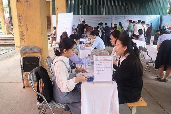 Hà Nội: Tích cực triển khai chính sách hỗ trợ cho người lao động thất nghiệp