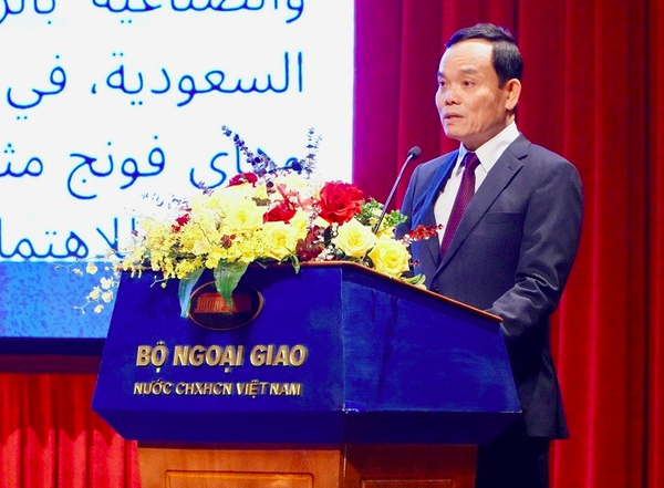 Phó Thủ tướng Chính phủ Trần Lưu Quang phát biểu tại Diễn đàn