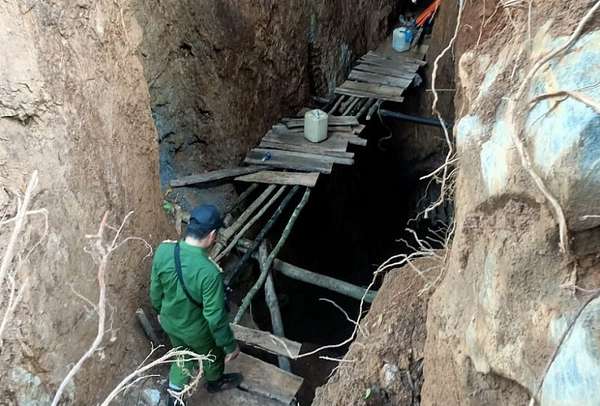 Thanh Hóa: Phát hiện hầm khai thác vàng trái phép sâu hun hút trong rừng đặc dụng