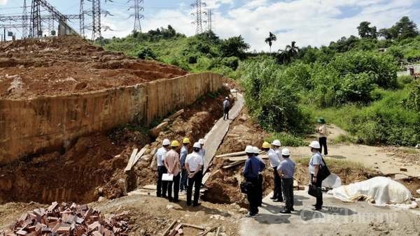 Khẩn trương xử lý sự cố sụt lún tại TBA 220kV Lào Cai