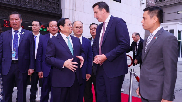 Thủ tướng Phạm Minh Chính rung chuông khai mạc phiên giao dịch tại sàn chứng khoán lớn nhất thế giới (NYSE)
