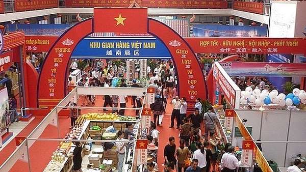 Hội chợ Thương mại quốc tế Việt-Trung (Lào Cai) lần thứ 23: Thúc đẩy xuất nhập khẩu qua cửa khẩu