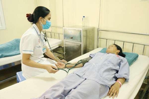 Số ca sốt xuất huyết tại Hà Nội tăng chóng mặt, làm gì để tránh?