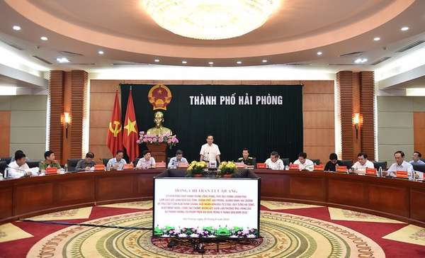 Chính phủ làm việc với Quảng Ninh, Hải Phòng và Hải Dương về sản xuất kinh doanh, chống buôn lậu