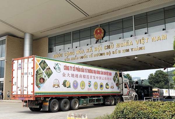 Ưu tiên tối đa cho xuất khẩu sầu riêng qua cửa khẩu Lào Cai