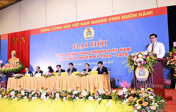 Chùm ảnh: Phiên thứ nhất Đại hội Công đoàn Công Thương Việt Nam