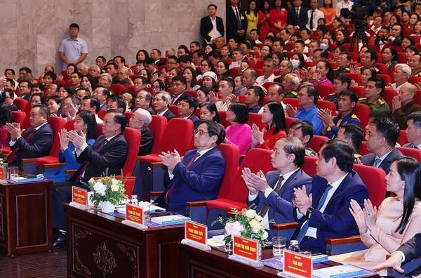 Thủ tướng Phạm Minh Chính dự Hội nghị vinh danh “Công dân Thủ đô ưu tú” năm 2023