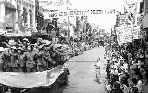 69 năm Ngày Giải phóng Thủ đô: Hà Nội đứng trước thời cơ và cơ hội phát triển mới