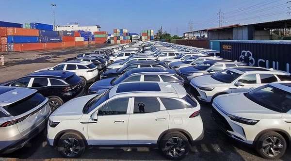Tháng 9 cả nước nhập khẩu 7.430 ô tô nguyên chiếc các loại
