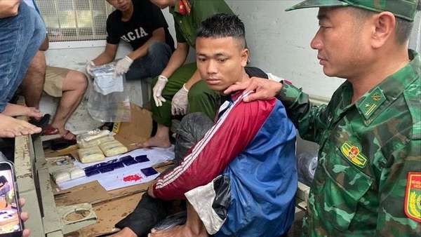 Quảng Trị: Bắt giữ đối tượng vận chuyển 18.000 viên ma túy tổng hợp
