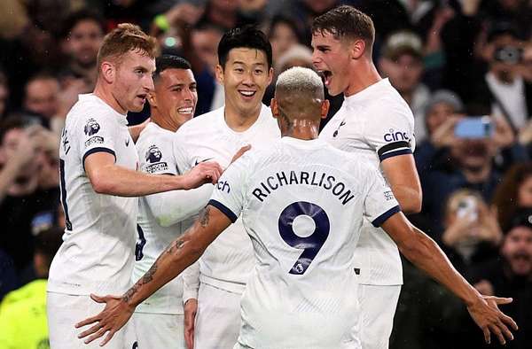 Bảng xếp hạng vòng 9 Ngoại hạng Anh ngày 24/10: Son Heung Min tỏa sáng - Tottenham chiếm lại ngôi đầu