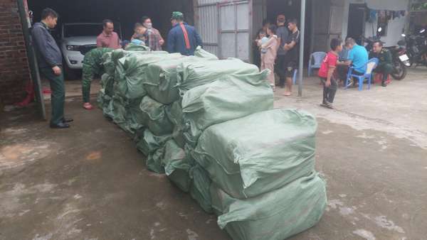 Quảng Ninh: Bắt giữ hơn 1,7 tấn trứng gà non đông lạnh nhập lậu
