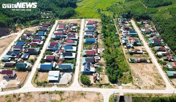 Một khu tái định cư được quy hoạch khang trang tại huyện nghèo An Lão, Bình Định.