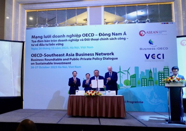 ASEAN BAC và BIAC đã ký Biên bản ghi nhớ hợp tác