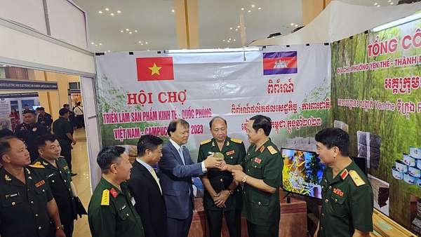Thứ trưởng Đỗ Thắng Hải dự Hội nghị Thúc đẩy hợp tác thương mại, kết nối giao thương Việt Nam - Campuchia
