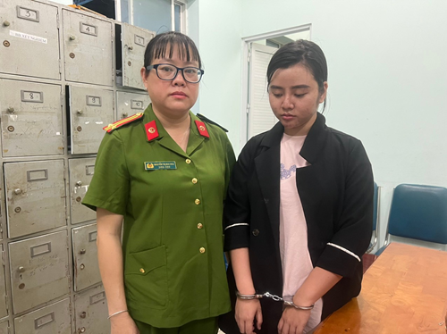 Cơ quan Cảnh sát điều tra Công an tỉnh Đắk Lắk thi hành lệnh bắt bị can để tạm giam với Trần Thị Trúc My