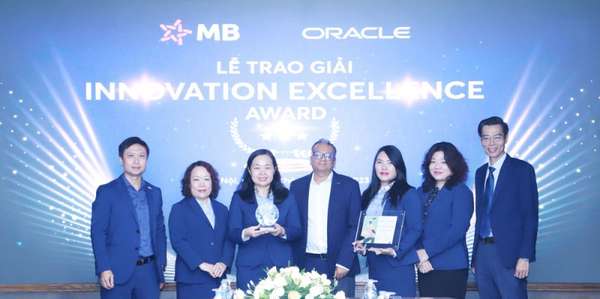 MB nhận giải thưởng Innovation Excellence Award do Oracle vinh danh