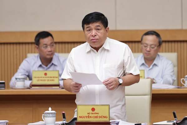 Bộ trưởng Nguyễn Chí Dũng nhấn mạnh công nghiệp, thương mại nhiều điểm sáng trong phiên họp Chính phủ thường kỳ tháng 10
