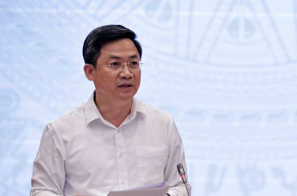 Phó chủ tịch UBND TP.Hà Nội Hà Minh Hải trả lời phóng viên tại buổi họp báo
