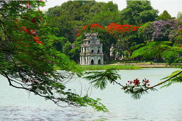 Hồ Gươm là trung tâm văn hóa đẹp nhất của thủ đô