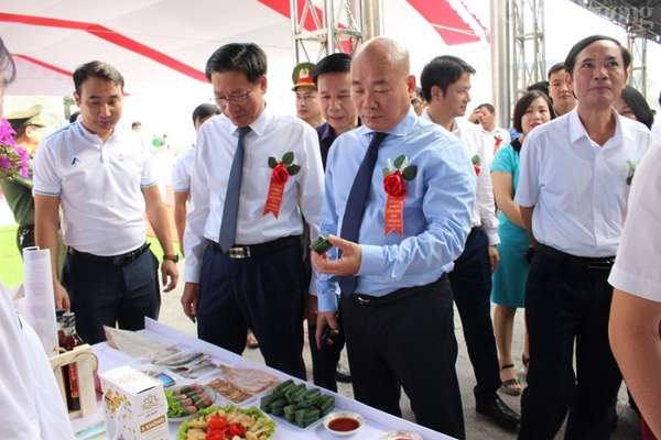 Thanh Hóa: Khai trương 200 gian hàng giới thiệu sản phẩm nông sản thực phẩm an toàn của nhiều tỉnh, thành