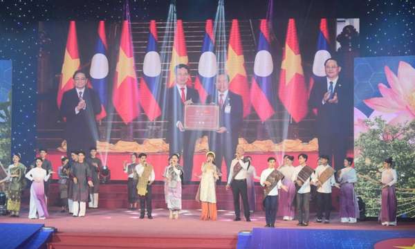 Hợp tác toàn diện, nâng cao mối quan hệ hữu nghị đặc biệt Việt Nam – Lào