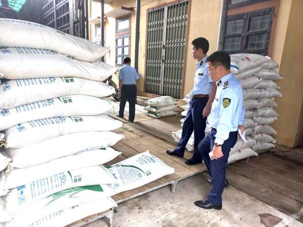 Quảng Trị: Kinh doanh đường cát nhập lậu, một cá nhân bị xử phạt 75 triệu đồng