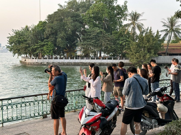 Hồ Tây - khoảng không bình yên bậc nhất Hà Thành