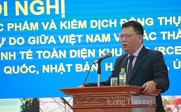 Ông Ngô Xuân Nam - Phó Giám đốc Văn phòng SPS Việt Nam phát biểu tại Hội nghị