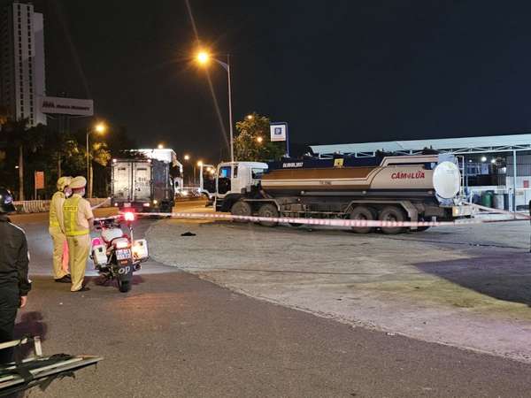 Bình Định: Tài xế xe bồn dùng dao đâm chết người do mâu thuẫn tại cửa hàng xăng dầu