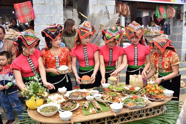 Độc đáo “Chợ phiên -  Chào năm mới 2024” tại Làng Văn hóa - Du lịch các dân tộc Việt Nam