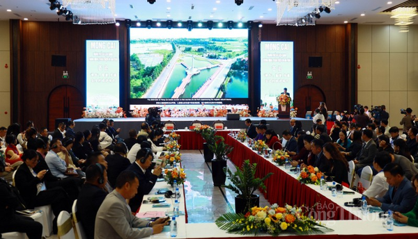 Quảng Ninh: Tổ chức Diễn đàn thúc đẩy du lịch biên giới qua cửa khẩu quốc tế Móng Cái – Đông Hưng